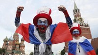 Kekalahan 0-3 harus dirasakan tuan rumah Rusia saat bertanding melawan Uruguay. Meskipun kalah dalam pertandingan akhirnya, Rusia tetap melaju ke babak 16 besar bersama Uruguay. Istimewa/Gleb Garanich/Reuters.