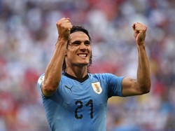 Tumbangkan Ronaldo Cs, Edinson Cavani Terbantu oleh Hobi Mancing