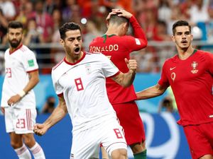 Ronaldo Gagal Penalti, Portugal Diimbangi Iran 1-1 Ronaldo Gagal Penalti, Portugal Diimbangi Iran 1-1