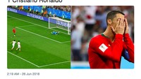 Meme ini menyebut persaingan antara kedua pemain top itu bikin Ronaldo tidak mau kalah dengan Messi, bahkan sampai urusan gagal mengeksekusi penalti. (Foto: Internet)