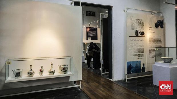 Museum Seni Rupa dan Keramik Jakarta merupakan museum yang berada  kawasan wisata kota tua di Jakarta Barat. Terdapat koleksi keramik dari berbagai daerah di Indonesia dan luar negri. (CNN Indonesia/ Hesti Rika)