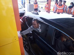 Masih Gratis, Masuk Tol Solo-Sragen Tetap Tempel Kartu Unik