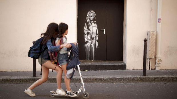 Lukisan Primata Banksy Bakal Dilelang Hingga Rp35 Miliar