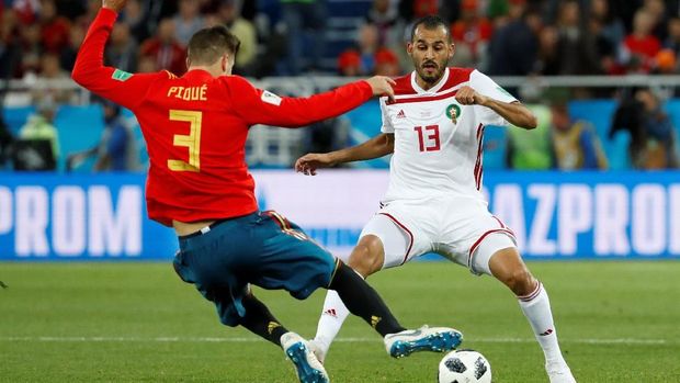 Khalid Boutaib nyaris menggandakan gol ke gawang Spanyol.