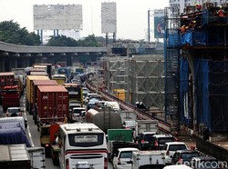 Proyek Tol Layang Japek Diminta Berhenti saat Mudik Lebaran