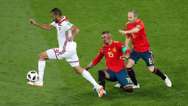 Sergio Ramos yang paling bebal menjaga pertahanan timnas Spanyol. (
