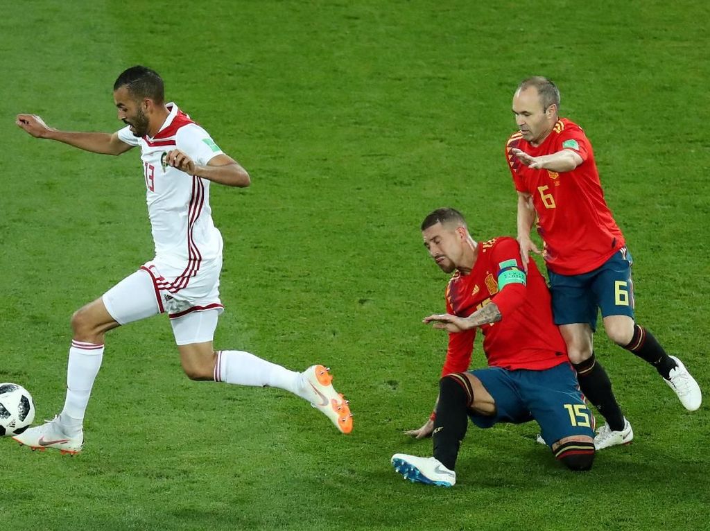 Iniesta Sikapi Positif Blundernya Lawan Maroko Iniesta Sikapi Positif Blundernya Lawan Maroko