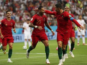 Portugal Ungguli Iran di Babak Pertama Portugal Ungguli Iran di Babak Pertama