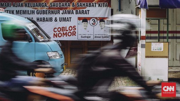 Warga di TPS Ahmad Syaiku Sobek Surat Undangan Pencoblosan
