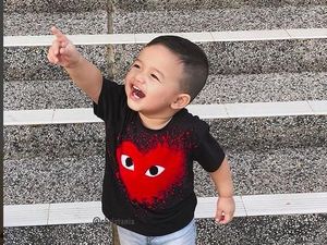 Potret Tertawanya Anak Bungsu Ashanty Ini Bikin Meleleh Deh