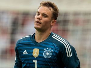 Melihat Kerennya Gaya Pesepakbola di Dalam dan Luar Lapangan