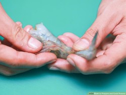 Viral! Trik Mudah Kupas Kulit Udang hingga Buah Peach Tanpa Pisau