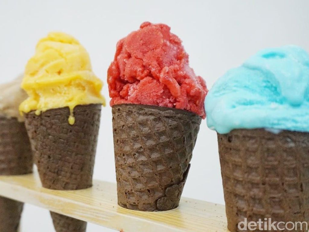 Alphabeth : Gelato dan Waffle Mie Unik Bisa Dinikmati di Kafe Cantik Ini Alphabeth : Gelato dan Waffle Mie Unik Bisa Dinikmati di Kafe Cantik Ini
