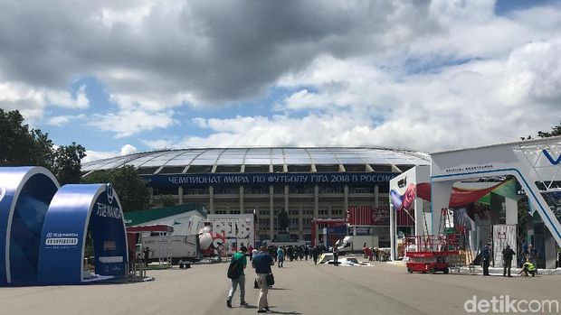 Suasana Luzhniki Stadium dua hari jelang pembukaan Piala Dunia 2018 