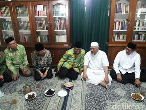 Bersama Lukman, Rommy Sowan Gus Mus dan Mbah Moen di Rembang