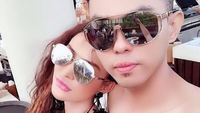Cynthiara Alona Foto Bareng Pria Muda, Pacar?