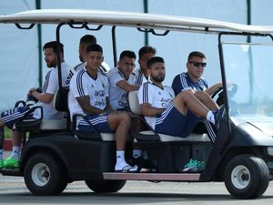 Nigeria Vs Argentina: Messi Harus Dibuat Gembira Nigeria Vs Argentina: Messi Harus Dibuat Gembira