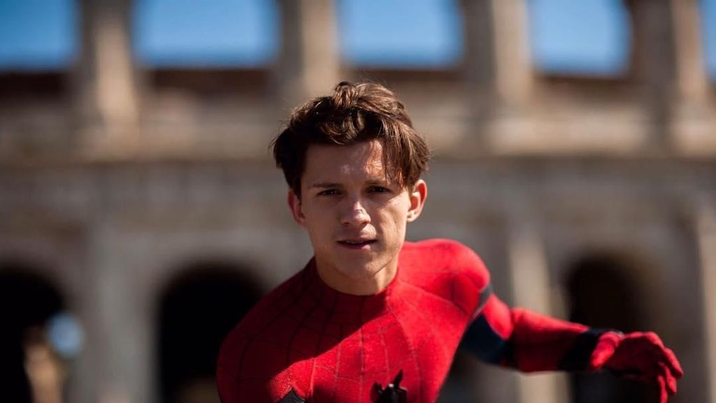 Serba-serbi Olivia Bolton, Wanita yang Disebut Kekasih Tom Holland Serba-serbi Olivia Bolton, Wanita yang Disebut Kekasih Tom Holland