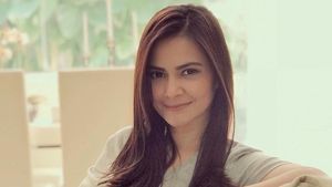 Cut Tari & 5 Artis Wanita yang Menikah Lagi di Usia 40-an