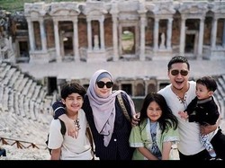 Arie Untung Bicara Beda Kerja dan Gaji Manajer serta Asisten