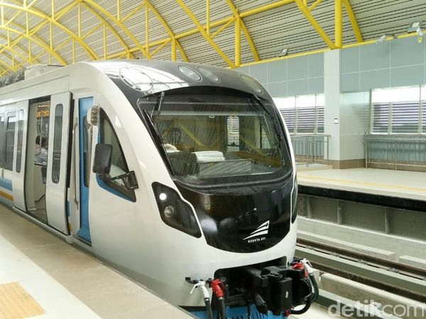 Mau Diresmikan Jokowi, LRT Palembang Sudah Rampung 95%