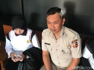 7 Korban Pemukulan Helm Baja Kombes Ekotrio Diperiksa Polda Jabar 7 Korban Pemukulan Helm Baja Kombes Ekotrio Diperiksa Polda Jabar