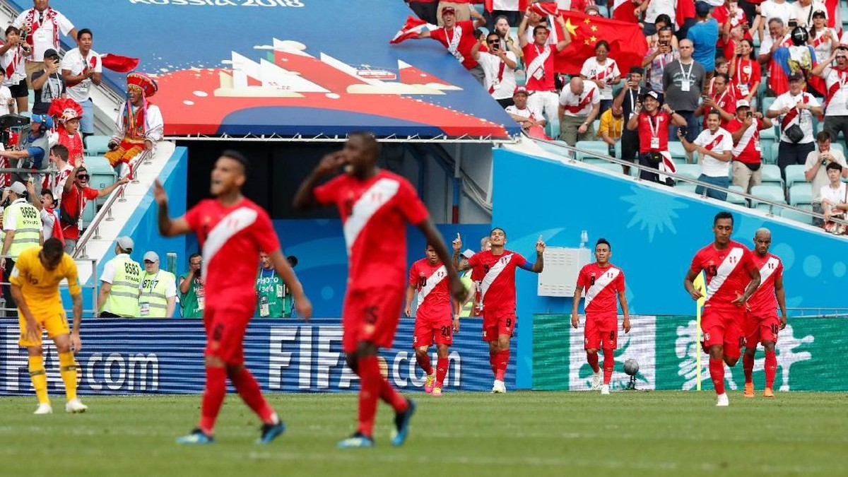 Peru memulangkan Australia setelah menang 2-0 di laga grup terakhir. (Foto: Carlos Garcia Rawlins/Reuters)