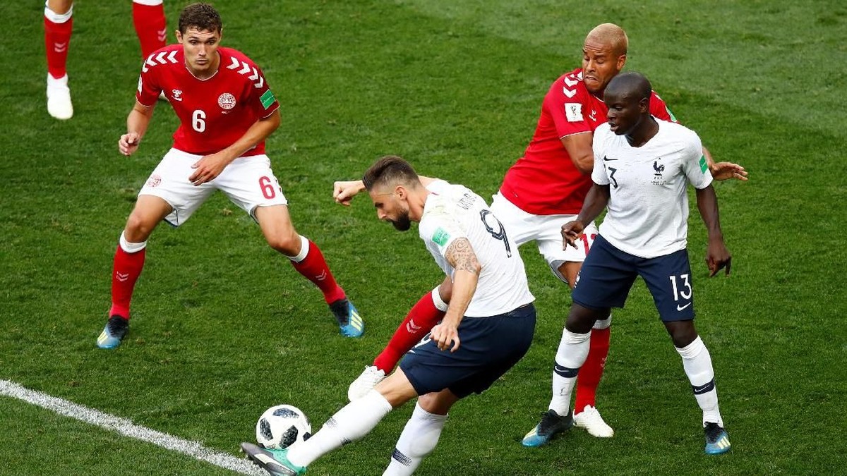 Denmark lolos ke babak 16 besar Piala Dunia 2018 setelah bermain imbang 0-0 di laga terakhir Grup C melawan Prancis (Foto: Axel Schmidt/Reuters)