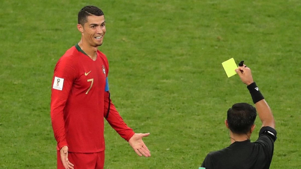 Pelatih Iran Carlos Queiroz menilai Cristiano Ronaldo seharusnya dikartu merah (Foto: Lucy Nicholson/Reuters)
