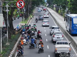 Ada Razia, Pemotor Nekat Balik Arah