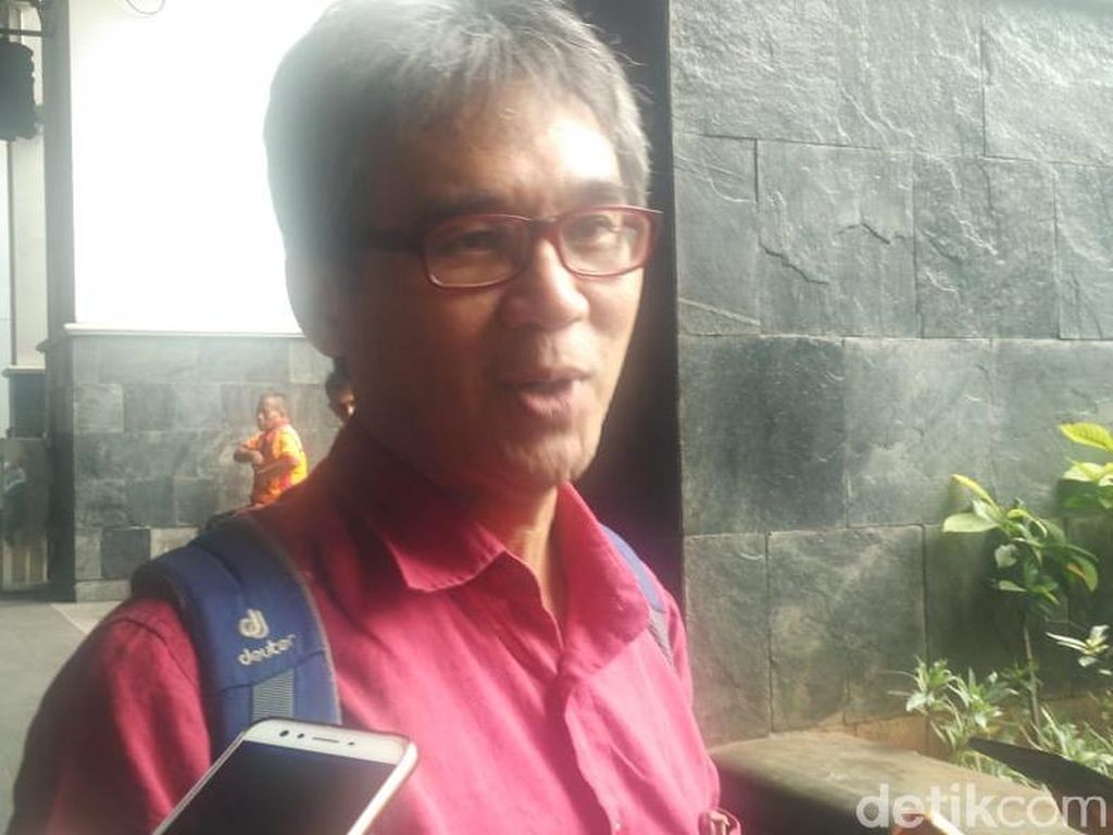 Kisah Anies dan Marco: Tutup Buku untuk Tulis Buku Kisah Anies dan Marco: Tutup Buku untuk Tulis Buku