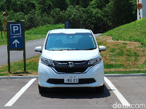 Honda Freed Model Baru di Jalanan Jepang, Kece Nggak?