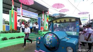 Mengintip Pernak-Pernik Meriah di Kampung Pilkada Depok