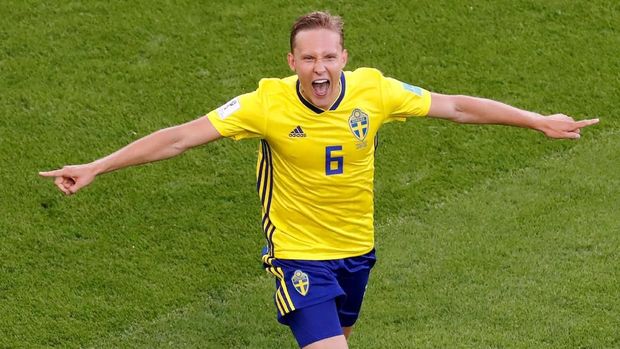 Ludwig Augustinsson mencetak gol pertama untuk Swedia dalam laga lawan Meksiko.