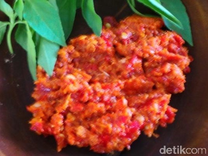 Resep Sambal Terasi Mentah, Enak dan Sedapnya Nagih!/Foto: detikfood