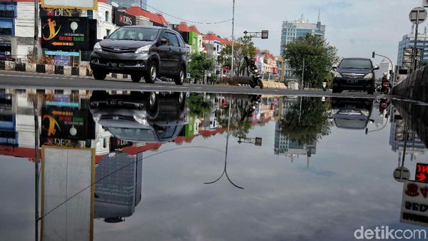 Efek Libur Pilkada, Jalan Boulevard Kelapa Gading Lancar