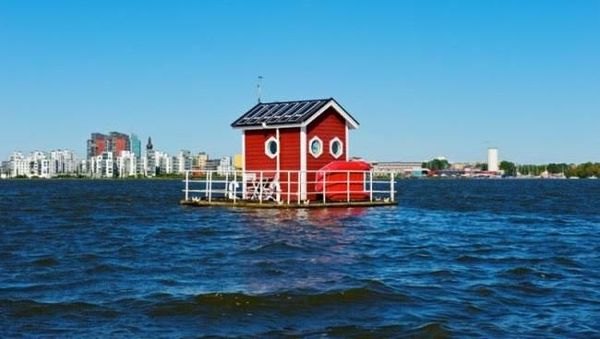 Bikin Kaget, Hotel Ngapung Ini Ternyata Ada Ruang Bawah Airnya