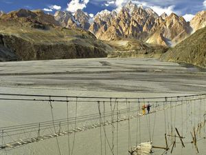 Negara Nomor Satu Untuk Bertualang