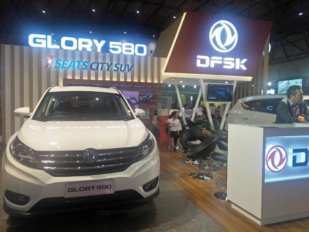 Di Jakarta Fair, DFSK Glory 580 Dapat Cashback Rp 20 Jutaan Di Jakarta Fair, DFSK Glory 580 Dapat Cashback Rp 20 Jutaan