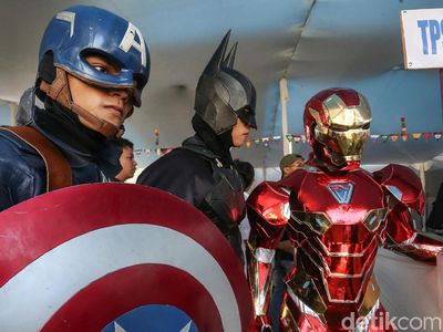 Captain America, Batman dan Iron Man di TPS Ridwan Kamil