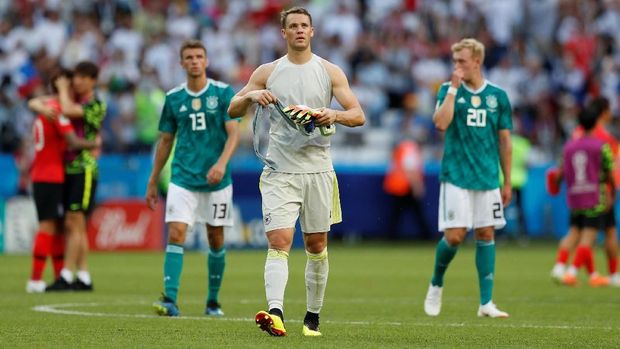 Manuel Neuer dan kawan-kawan tak mampu menutupi kesedihan saat tersingkir dari Piala Dunia 2018. (