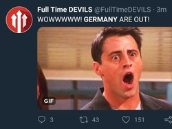 Jadi, gimana kira-kira ekspresi kamu melihat Jerman tersingkir. Ekspresikan di kolom komentar saja ya. (Foto: Twitter @FullTimeDEVILS)