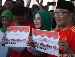 Nyoblos Pakai Jersey, Kang Emil Ternyata Incar Rp 10 Juta