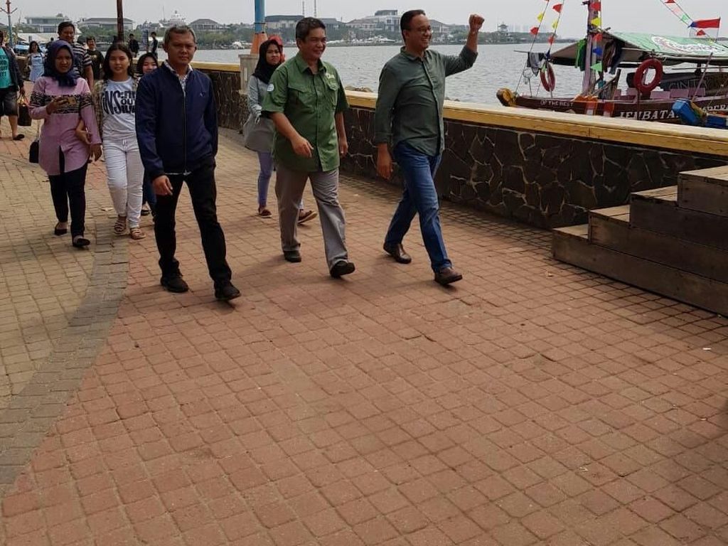 Gratis Masuk Ancol, Pengunjung Tercatat hingga 60 Ribuan Orang Gratis Masuk Ancol, Pengunjung Tercatat hingga 60 Ribuan Orang