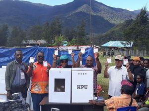 Willem Wandik Klaim Kalahkan Kotak Kosong di Pilbup Puncak Papua