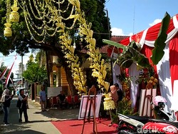 TPS Bertema Hajatan, Wujud Pesta Pilgub Jatim 2018 Damai