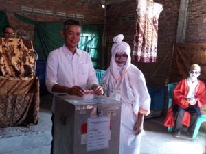 Komisioner KPU Pusat Ini Nyoblos di TPS Horor di Semarang