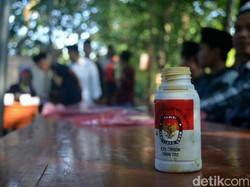 Di TPS Ini, Habis Nyoblos Celup ke Ekstrak Kunyit