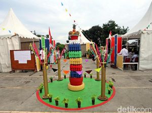 Suasana Meriah dan Penuh Warna di Kampung Pilkada Depok Suasana Meriah dan Penuh Warna di Kampung Pilkada Depok