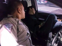 Diduga Mabuk Sopir Mobil di Harmoni Dibawa ke Kantor Polisi